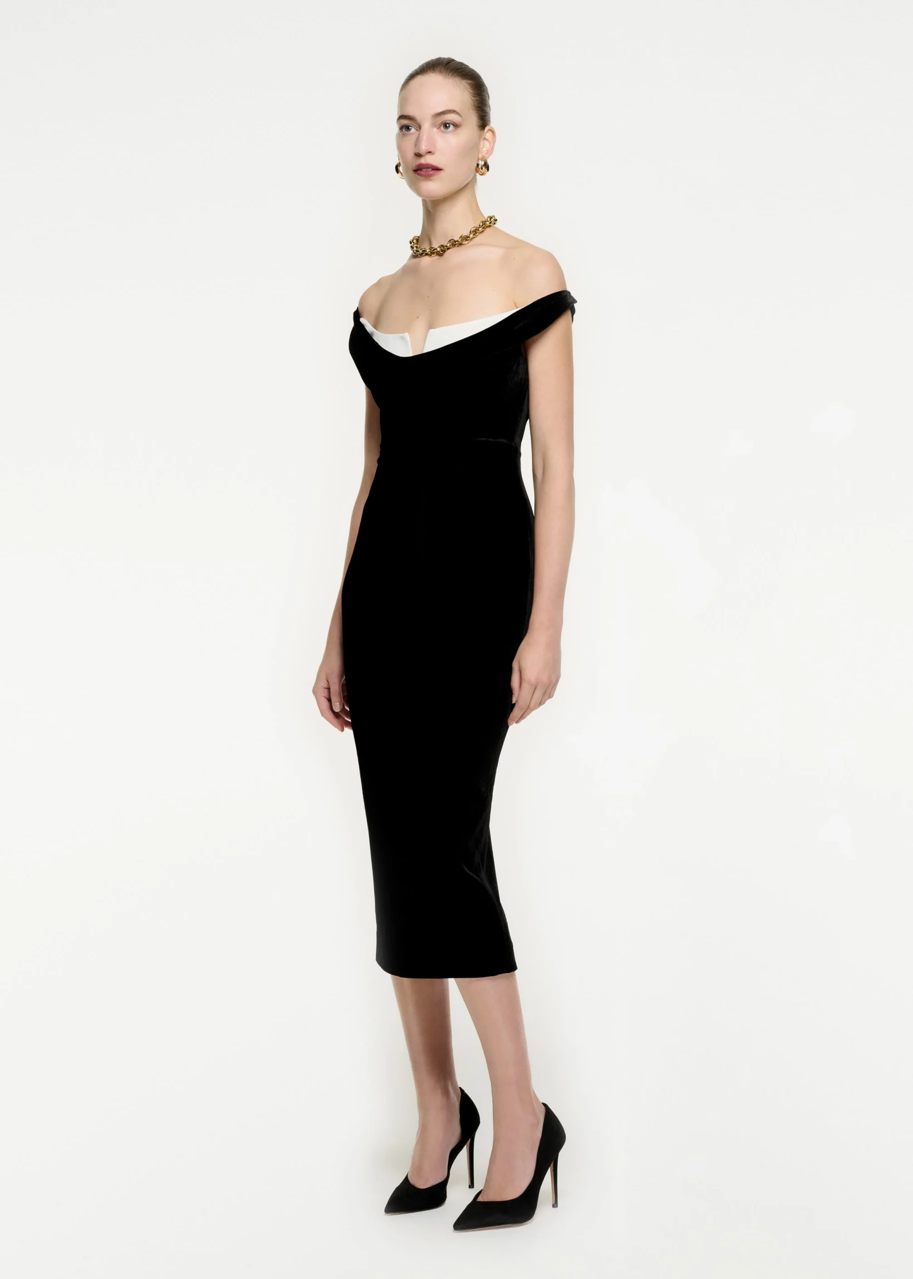 Ready To Wear|Ready To Wear Roland Mouret Off The Shoulder Velvet Midi Dress Monochrome