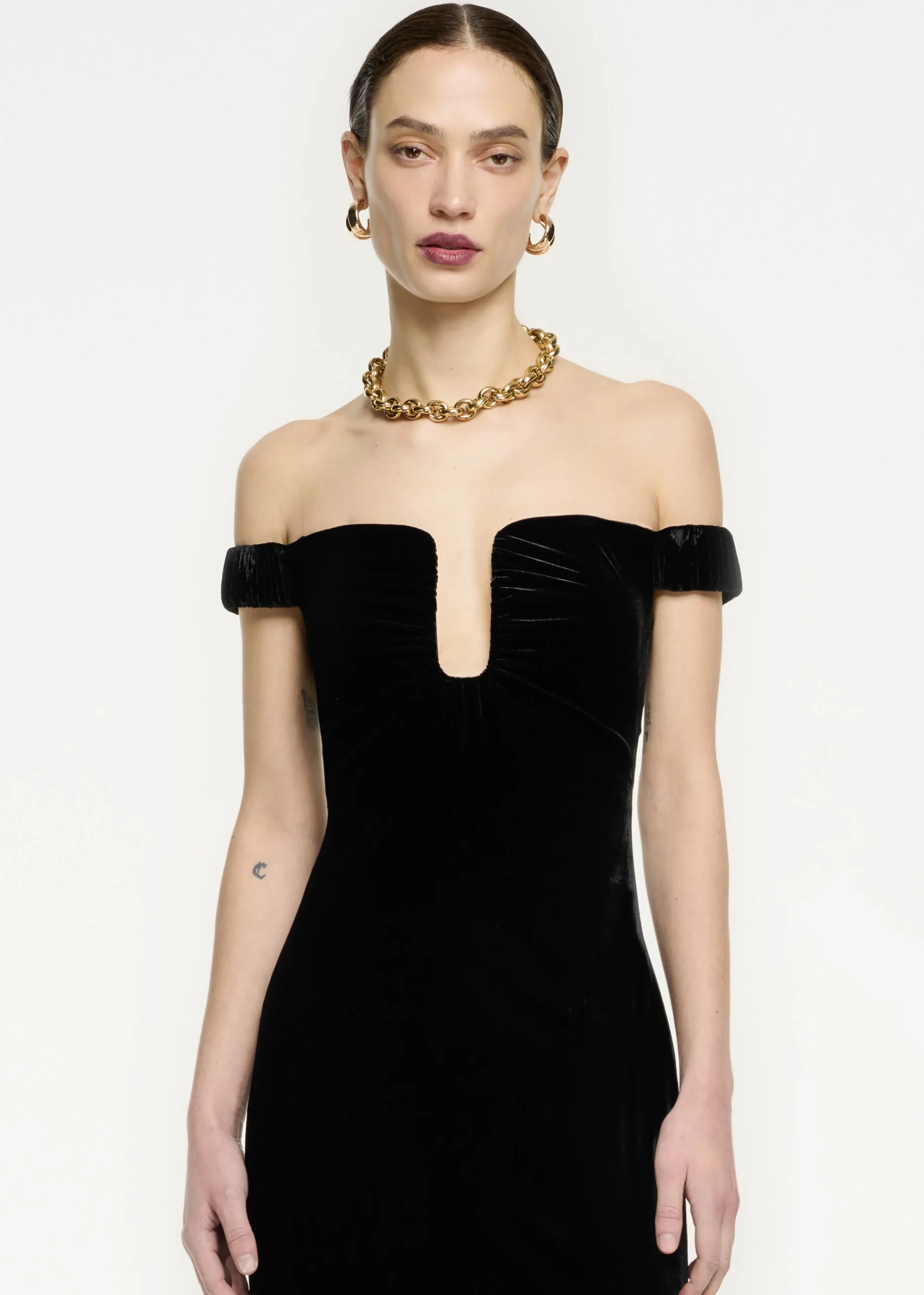 Ready To Wear|Ready To Wear Roland Mouret Off The Shoulder Velvet Maxi Dress Black